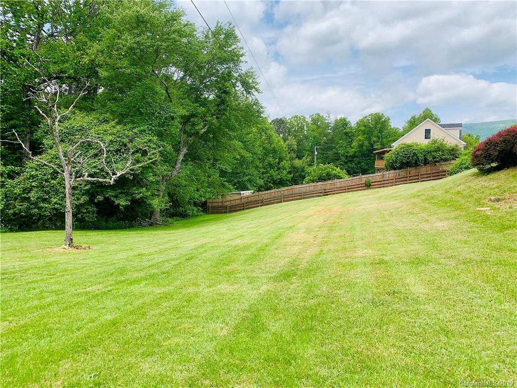 8 Spring Tree Lane Fairview NC 28730