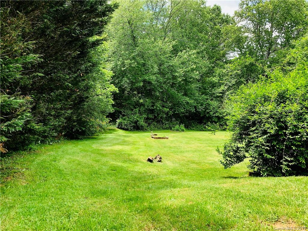 8 Spring Tree Lane Fairview NC 28730