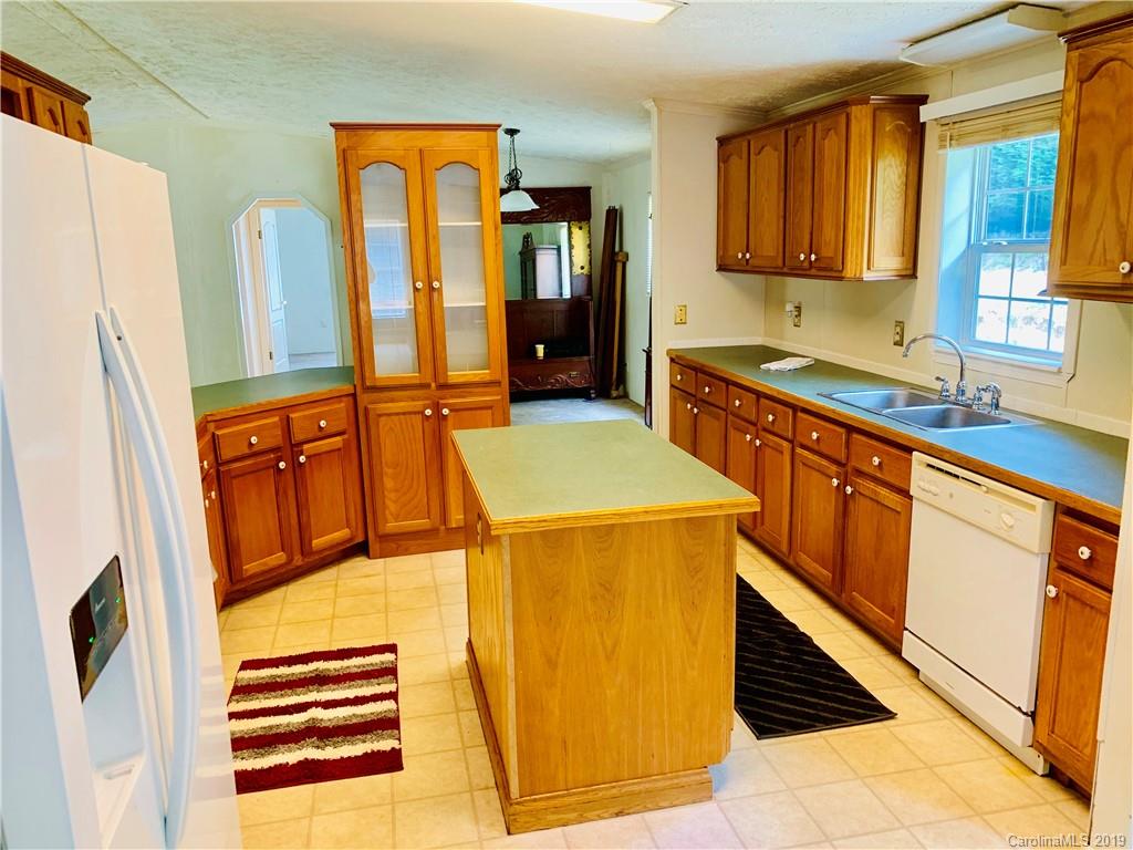 8 Spring Tree Lane Fairview NC 28730