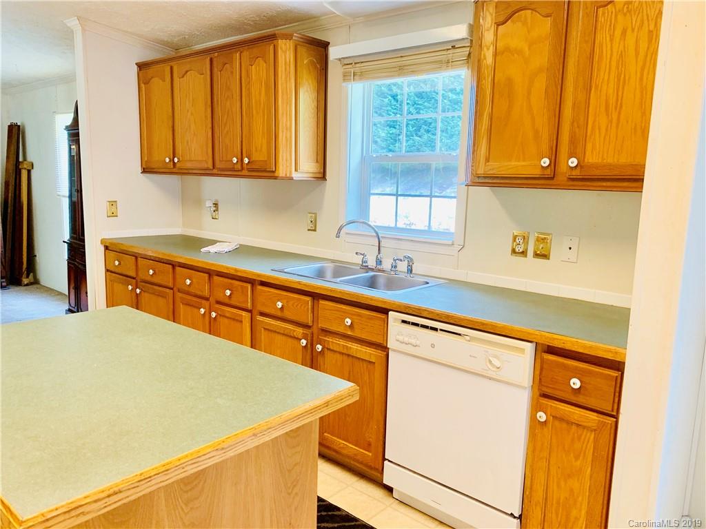 8 Spring Tree Lane Fairview NC 28730