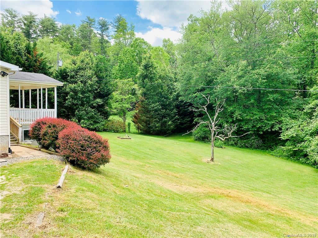 8 Spring Tree Lane Fairview NC 28730