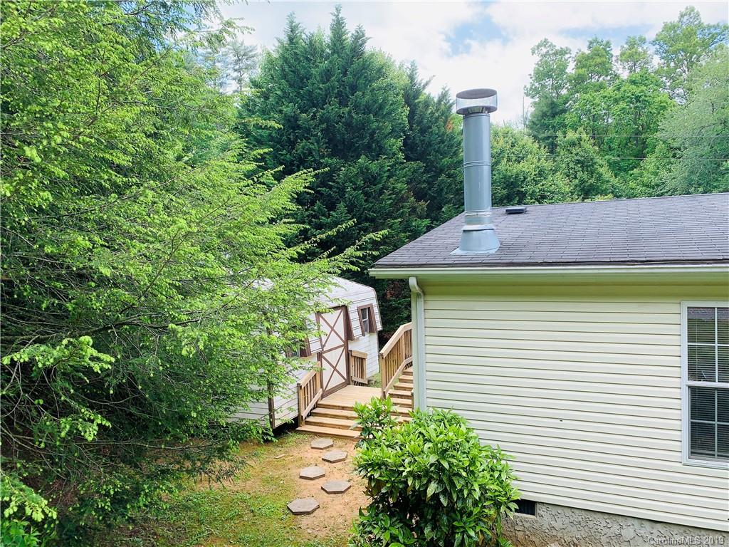 8 Spring Tree Lane Fairview NC 28730
