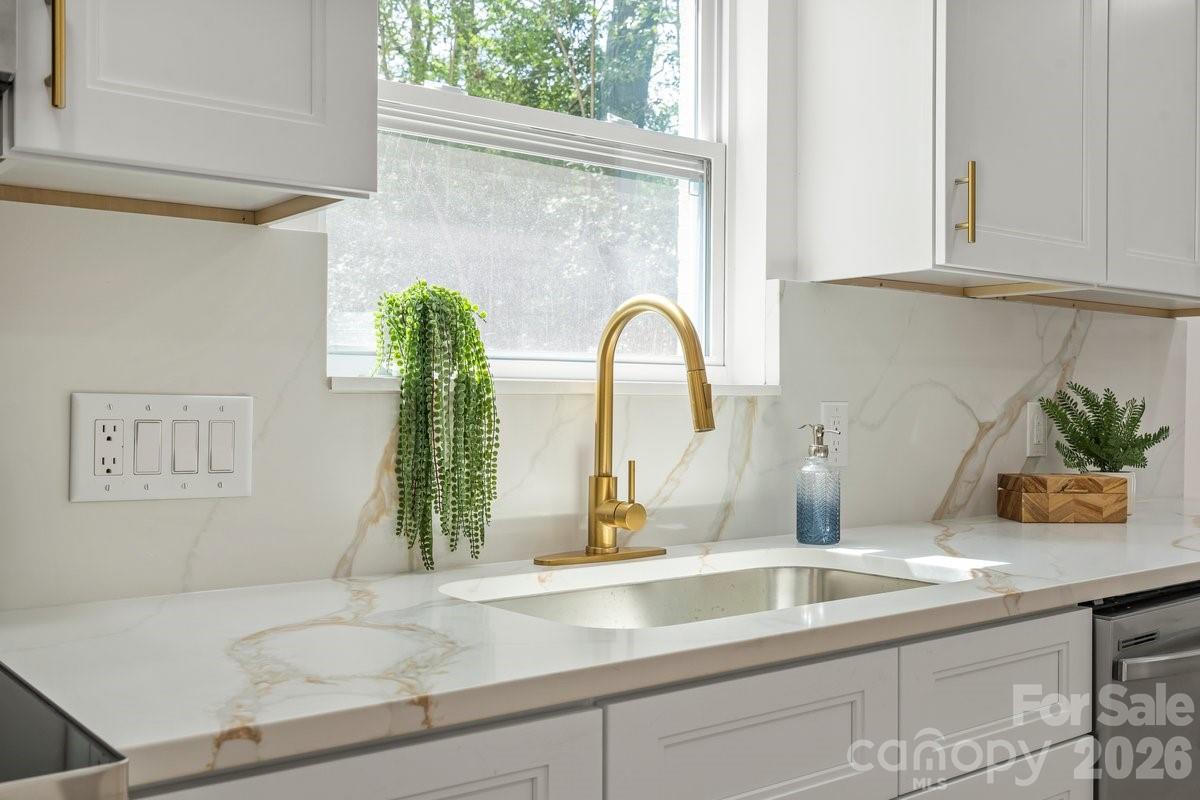 5910 Grosner Place Charlotte NC 28211
