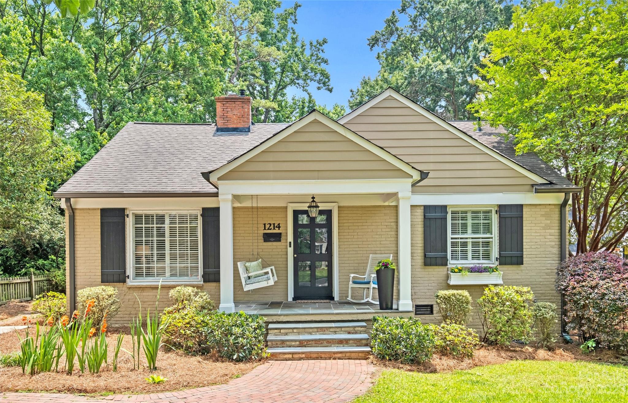 1214 Yale Place Charlotte NC 28209