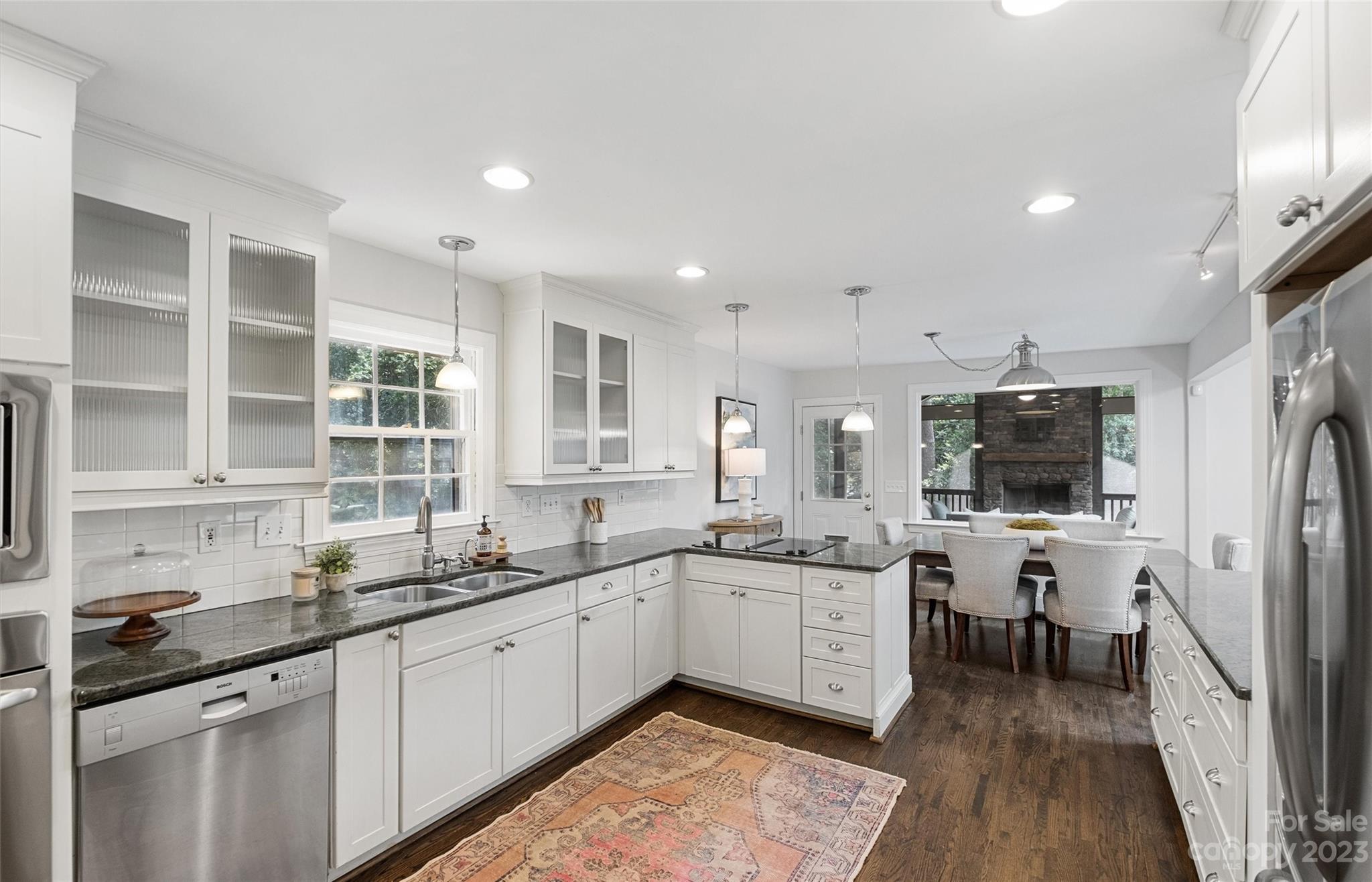 1214 Yale Place Charlotte NC 28209