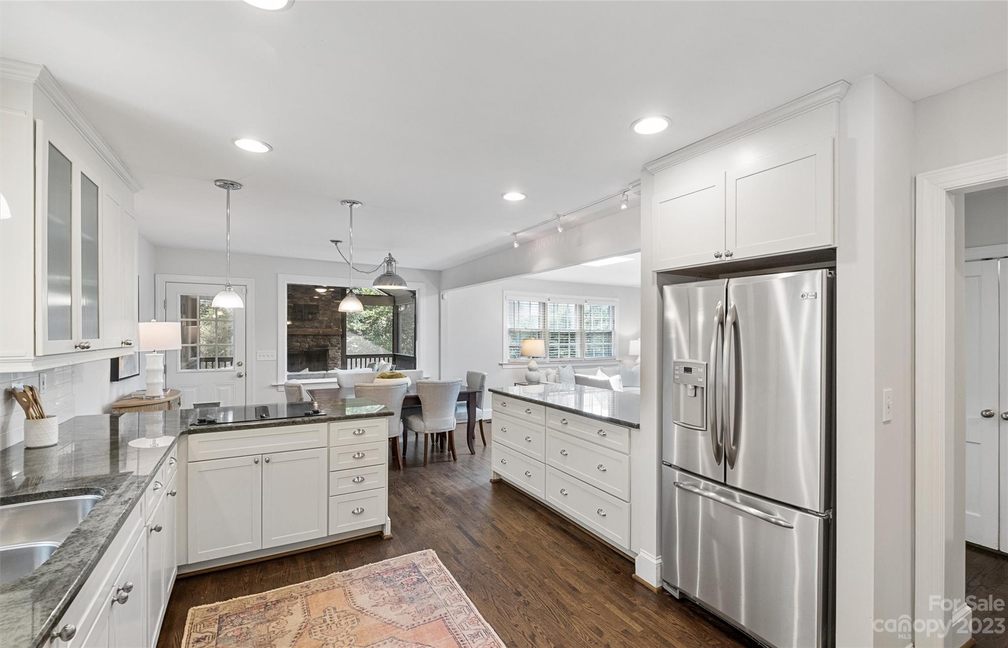 1214 Yale Place Charlotte NC 28209