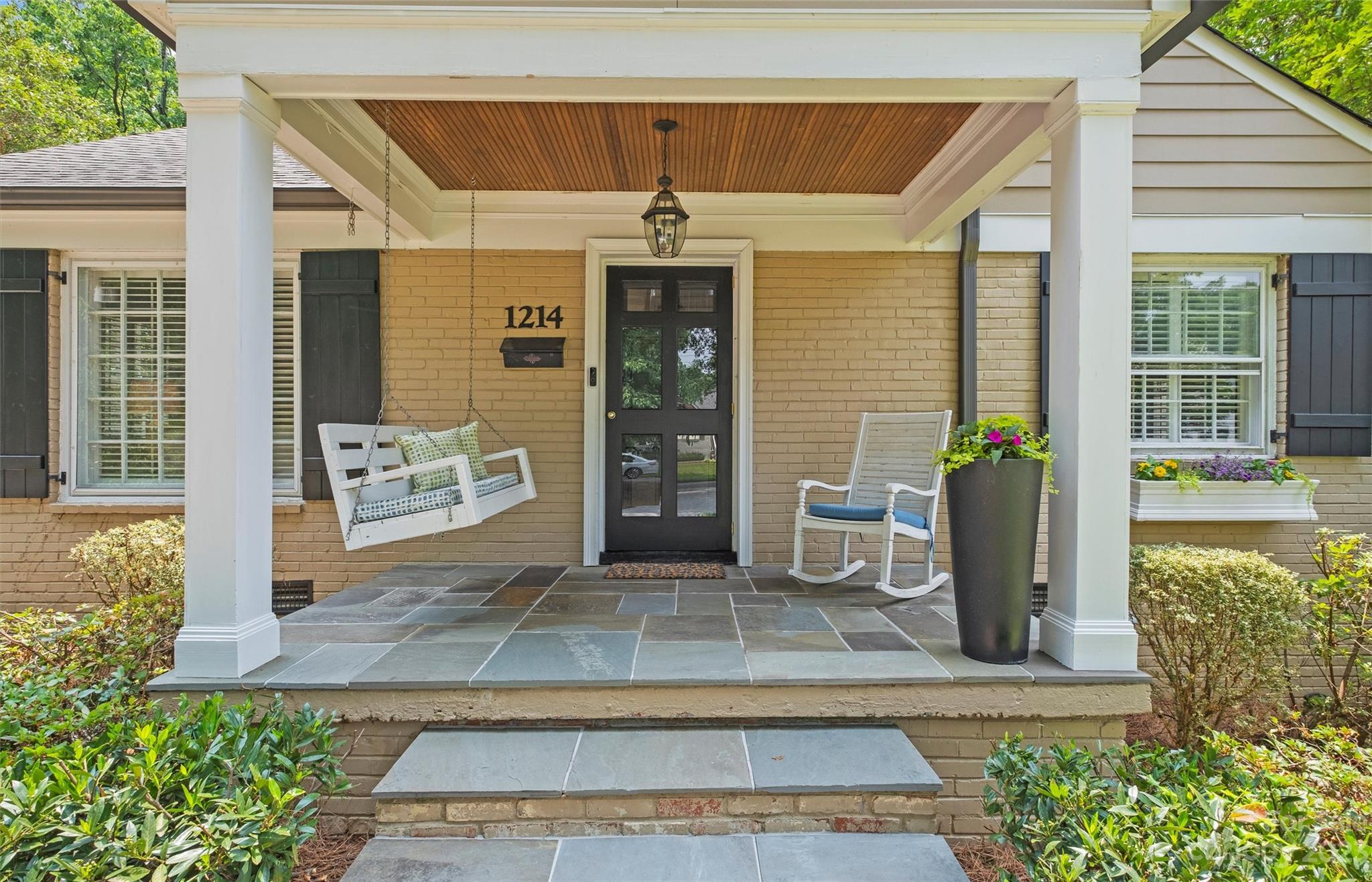 1214 Yale Place Charlotte NC 28209
