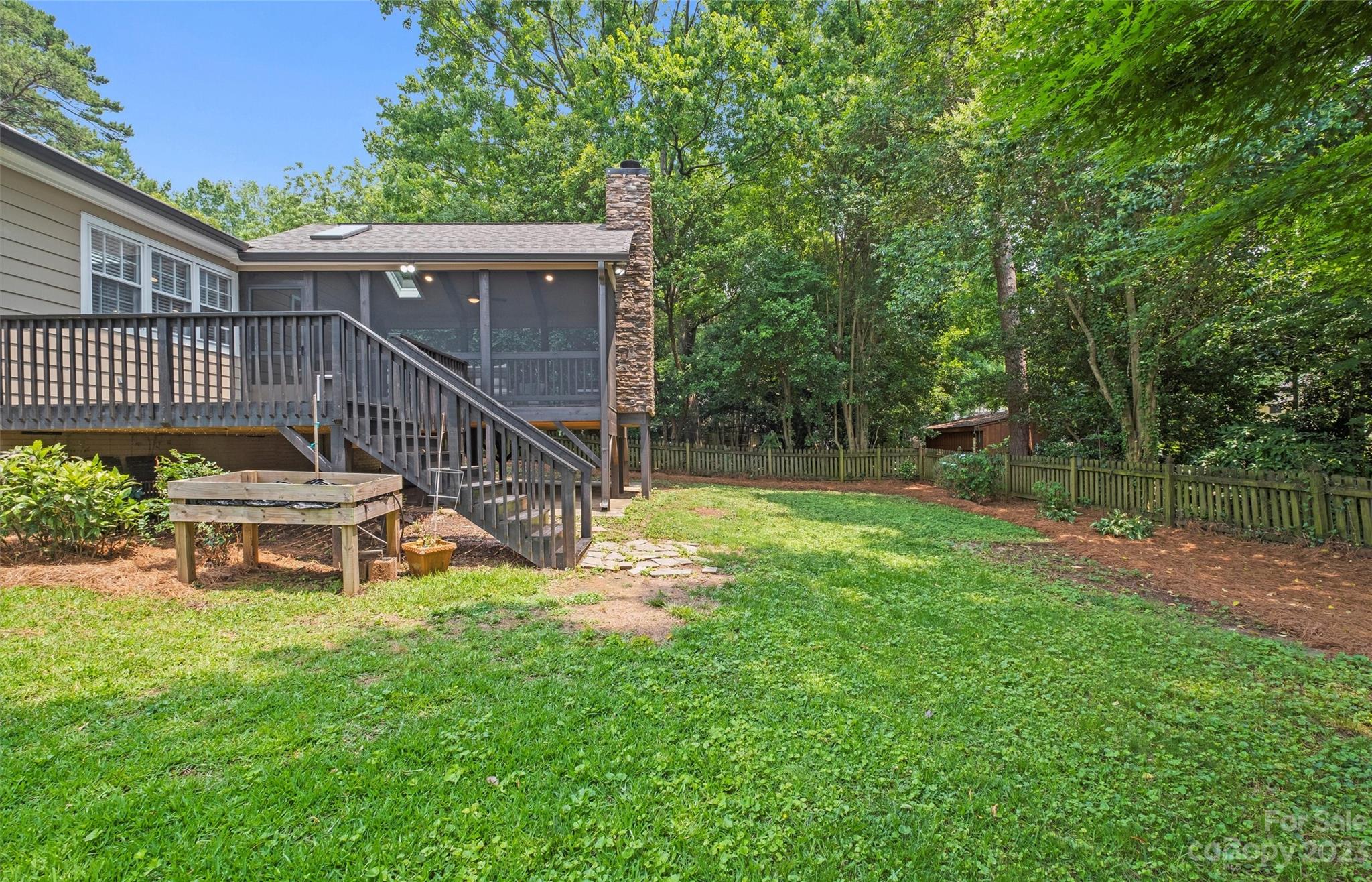 1214 Yale Place Charlotte NC 28209