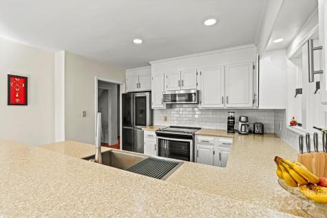 1107 South Point Road Belmont NC 28012