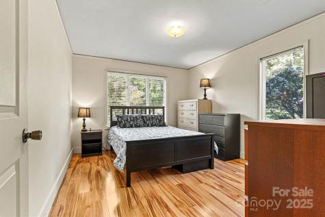 1107 South Point Road Belmont NC 28012