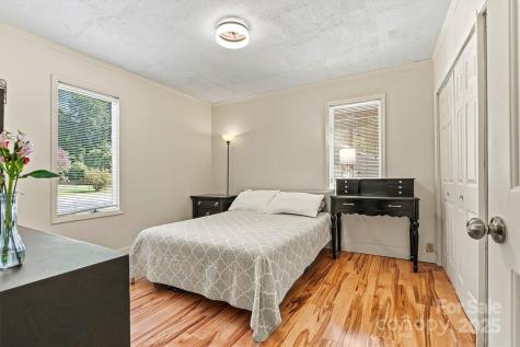 1107 South Point Road Belmont NC 28012