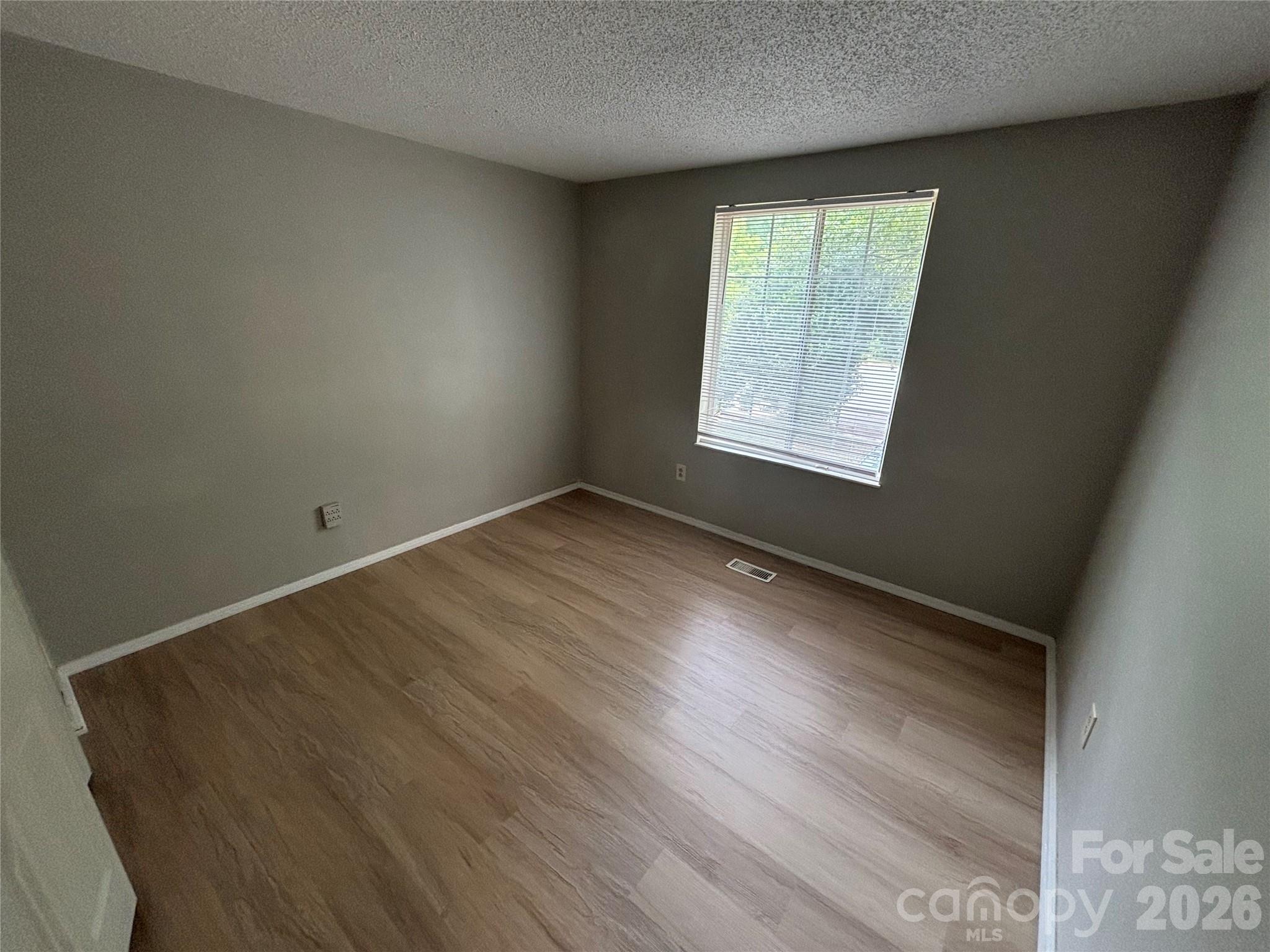 9525 Robert Burns Court Charlotte NC 28213