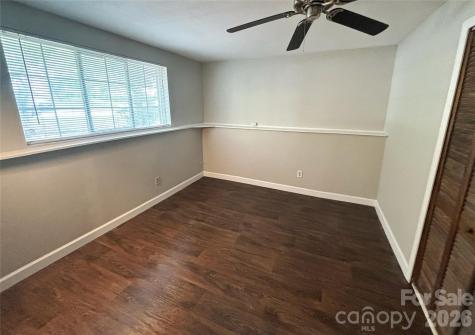 9525 Robert Burns Court Charlotte NC 28213