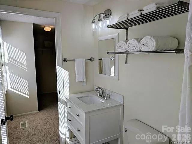 9524 Robert Burns Court Charlotte NC 28213