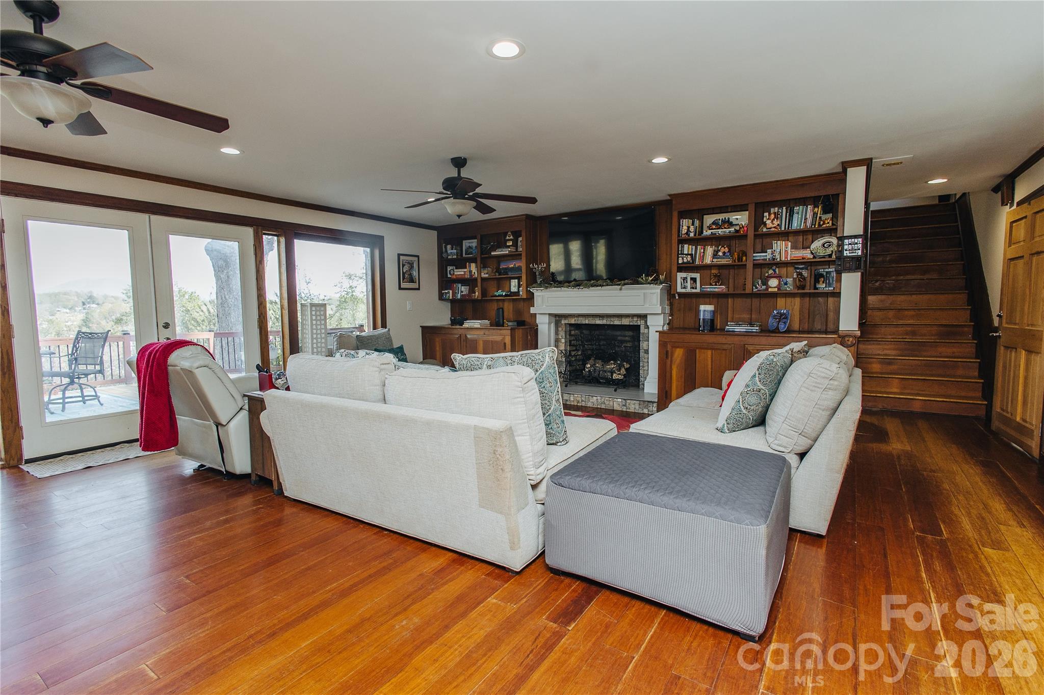 56 E Glenview Street Marion NC 28752