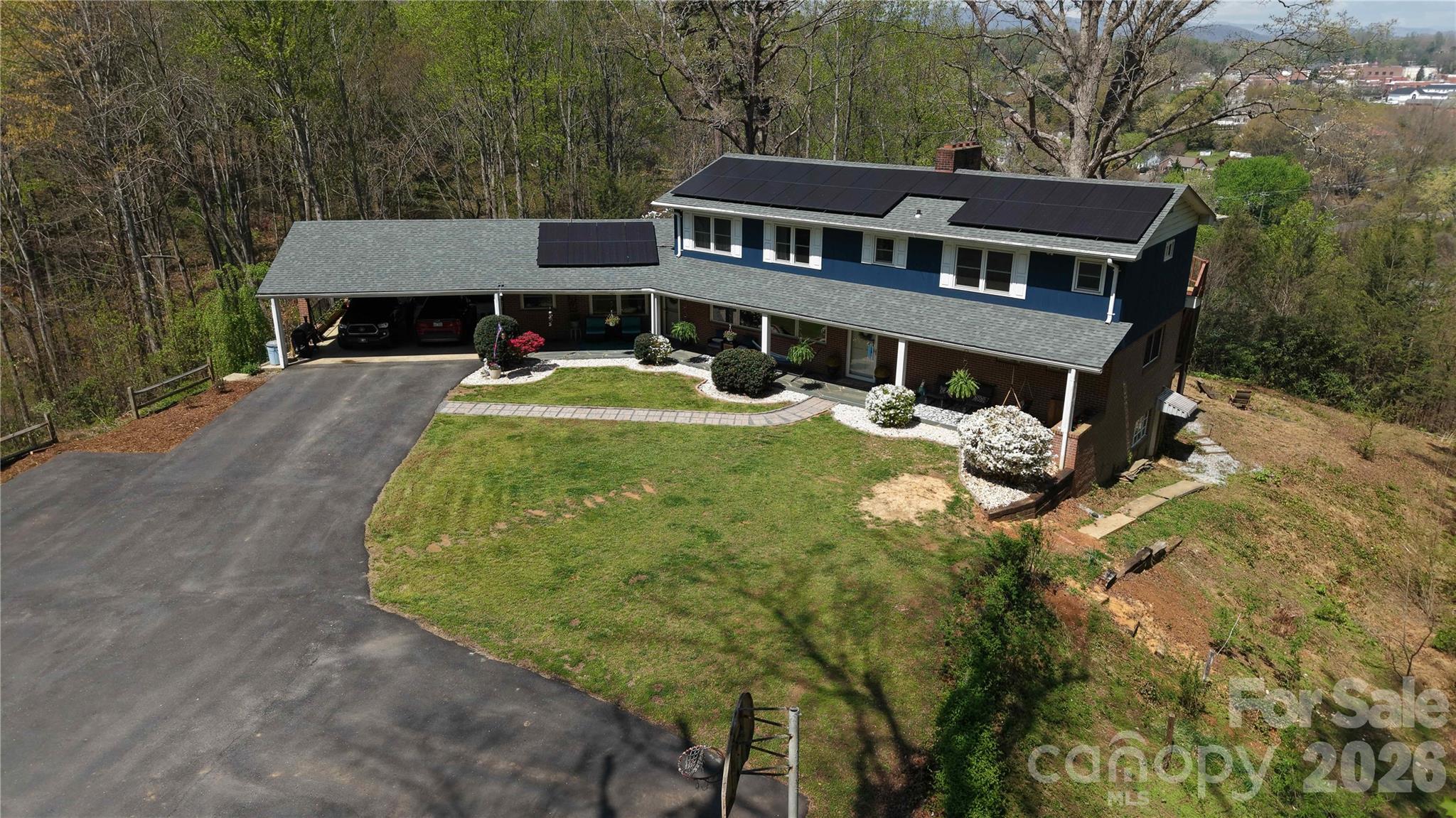 56 E Glenview Street Marion NC 28752