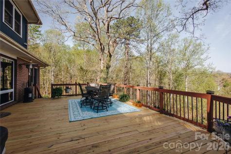 56 E Glenview Street Marion NC 28752