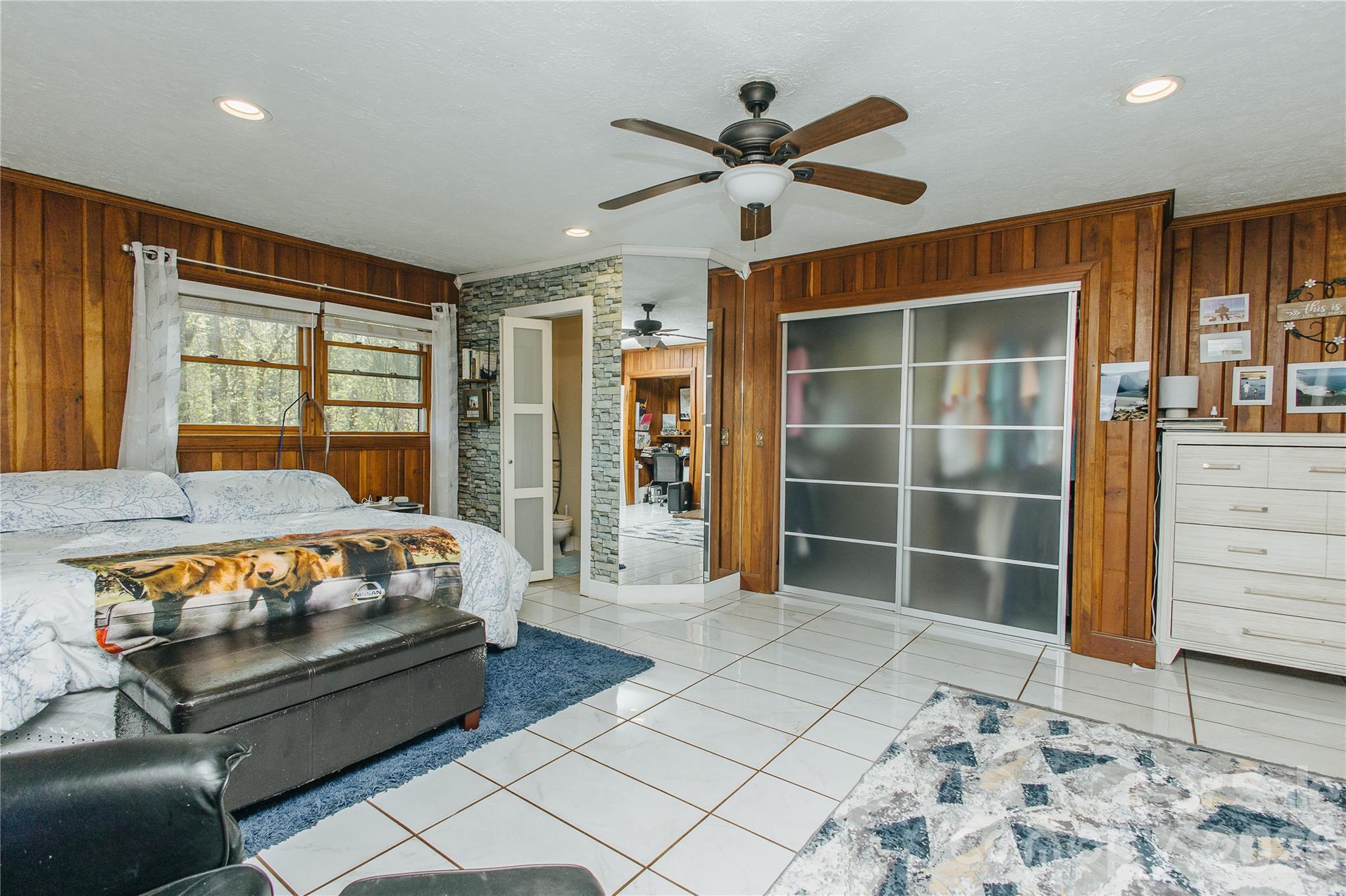 56 E Glenview Street Marion NC 28752