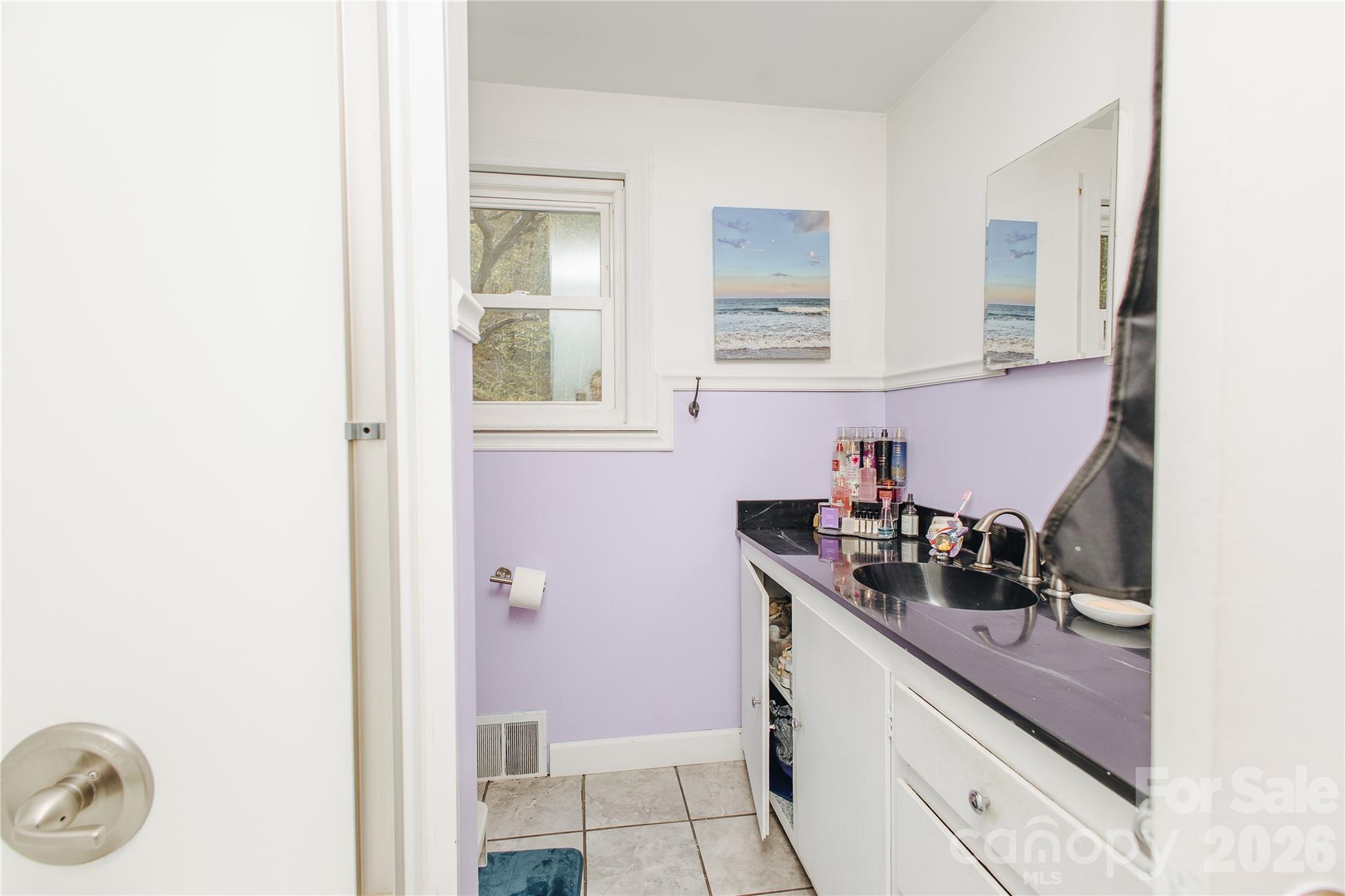 56 E Glenview Street Marion NC 28752