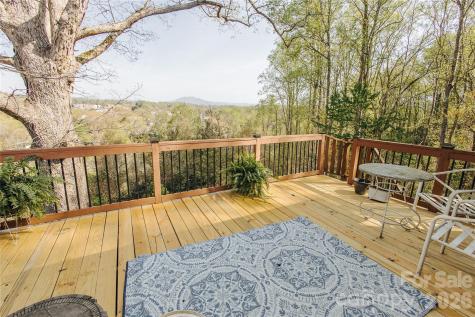 56 E Glenview Street Marion NC 28752
