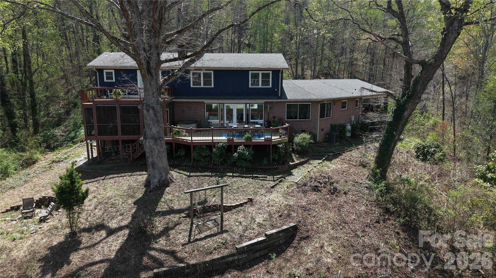 56 E Glenview Street Marion NC 28752