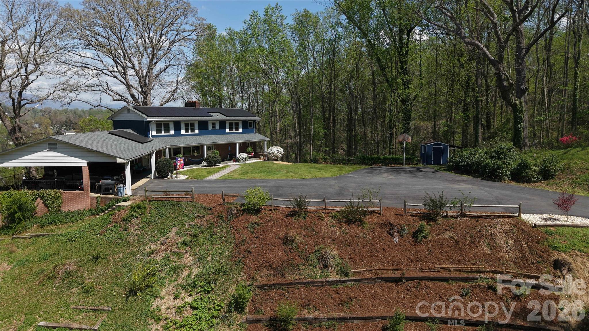 56 E Glenview Street Marion NC 28752