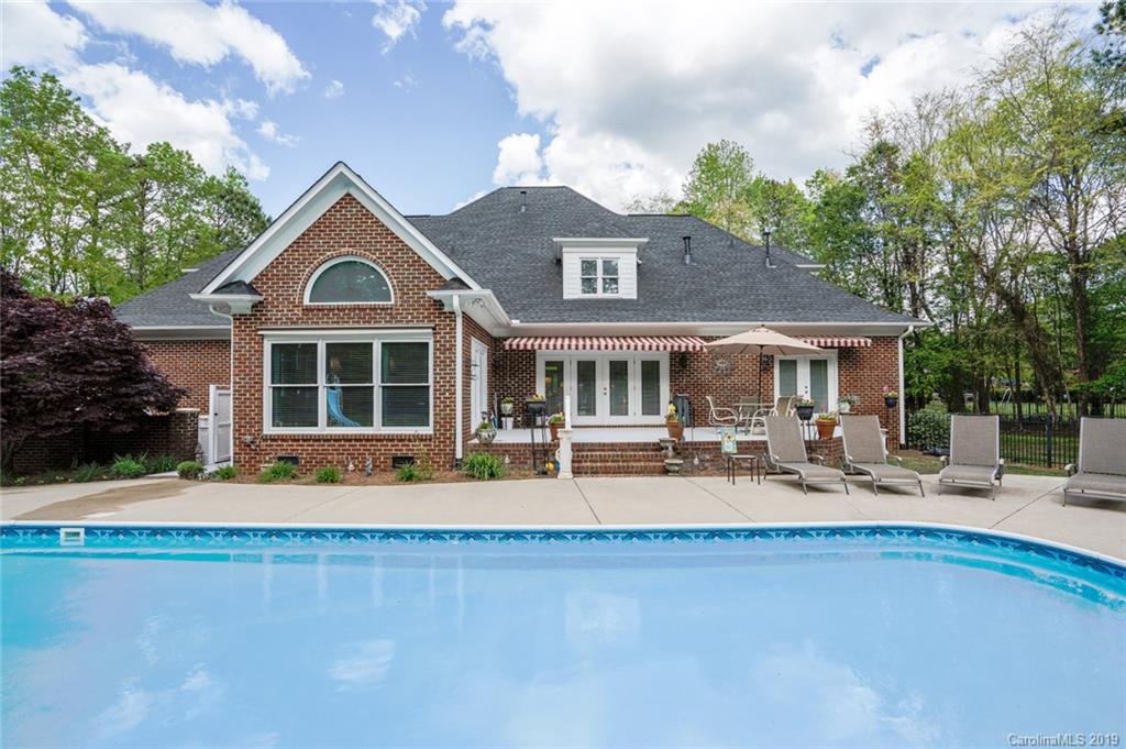 312 Deerwood Court Waxhaw NC 28173