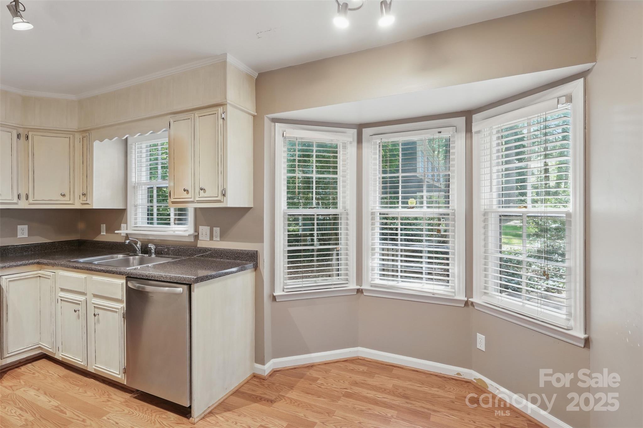 1517 E Barden Road Charlotte NC 28226