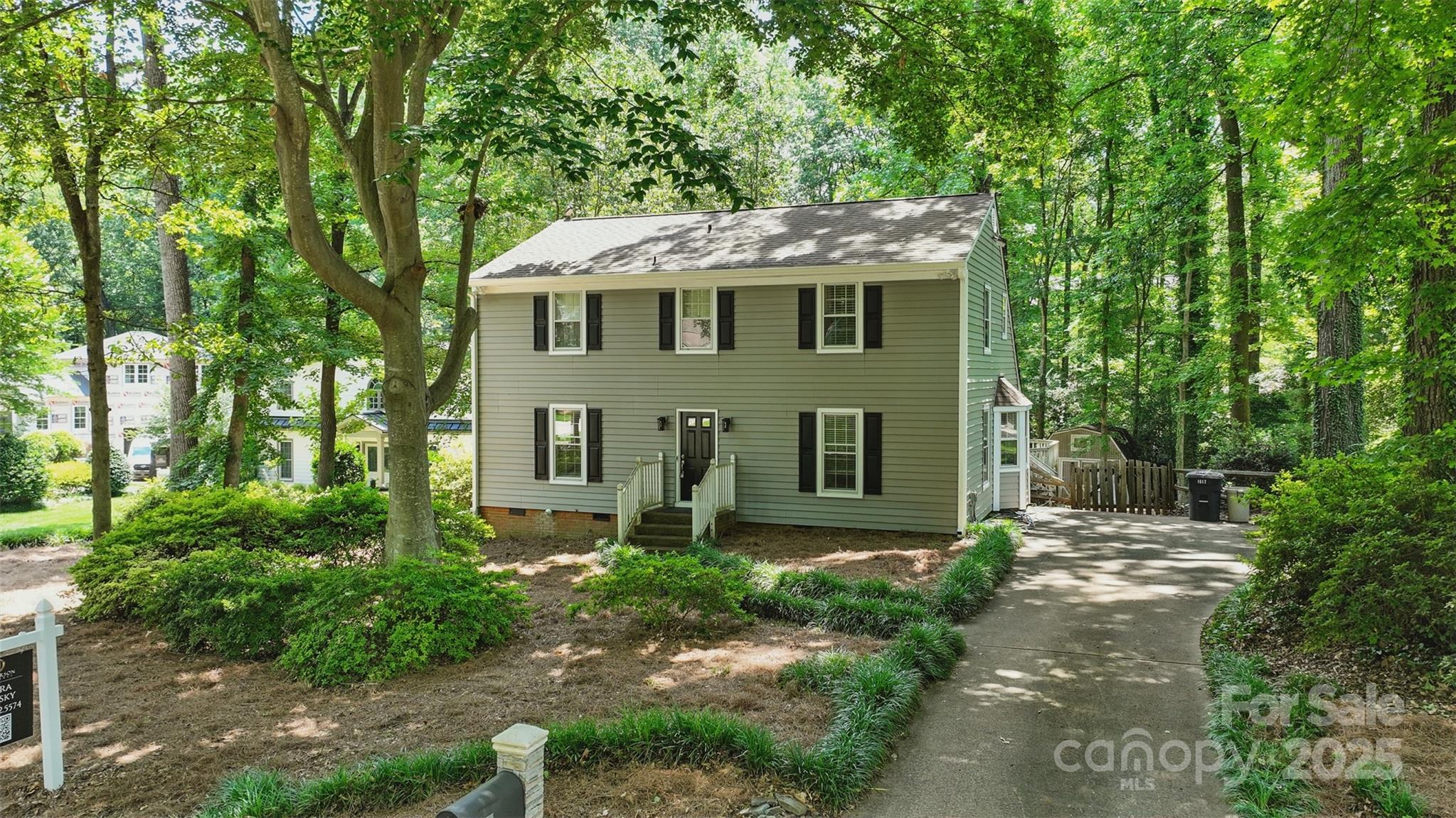 1517 E Barden Road Charlotte NC 28226