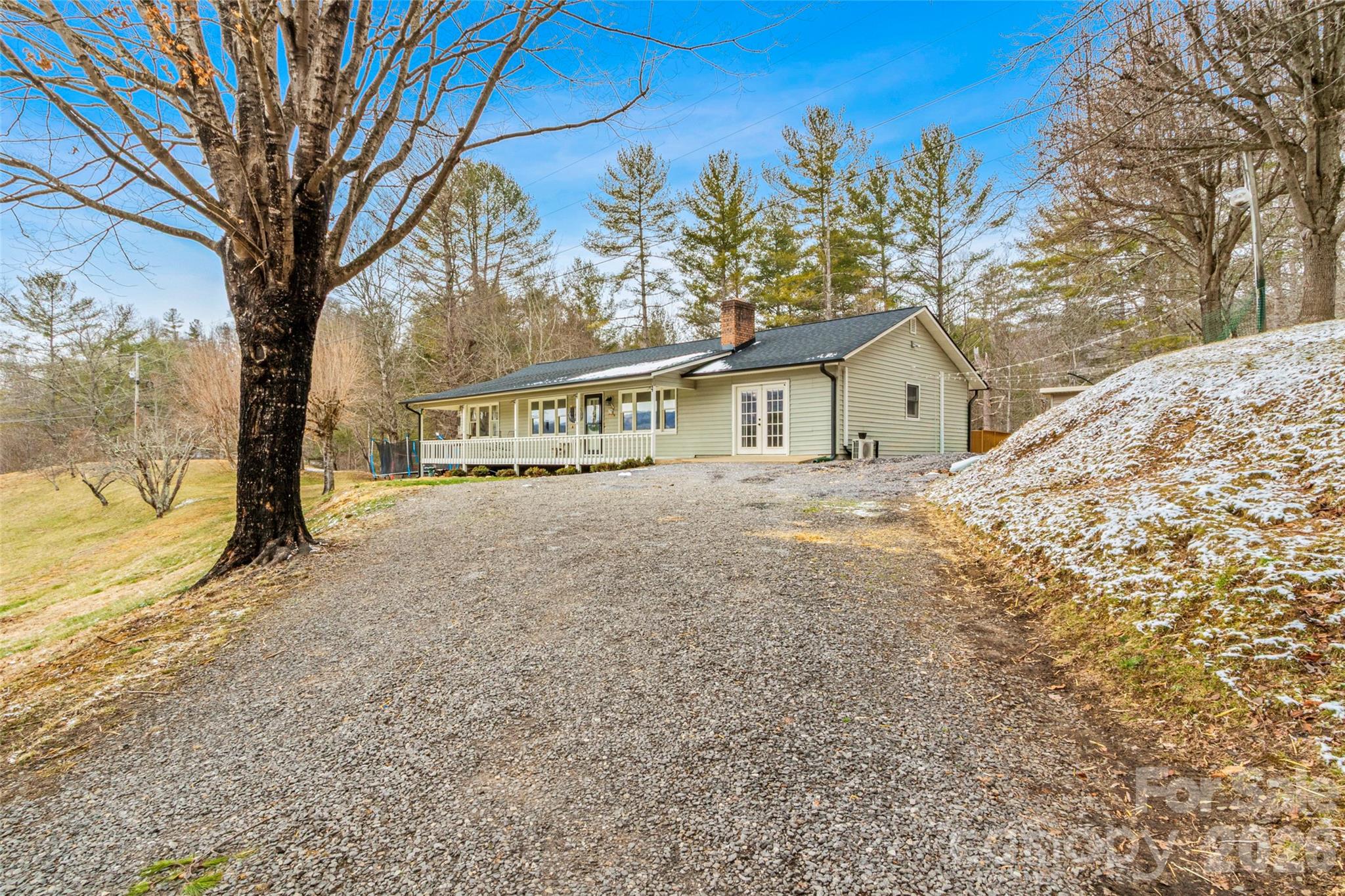 101 Hunters Ridge Road Burnsville NC 28714