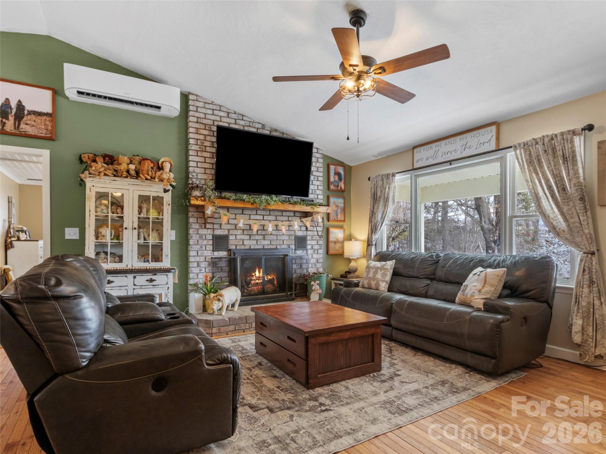 101 Hunters Ridge Road Burnsville NC 28714
