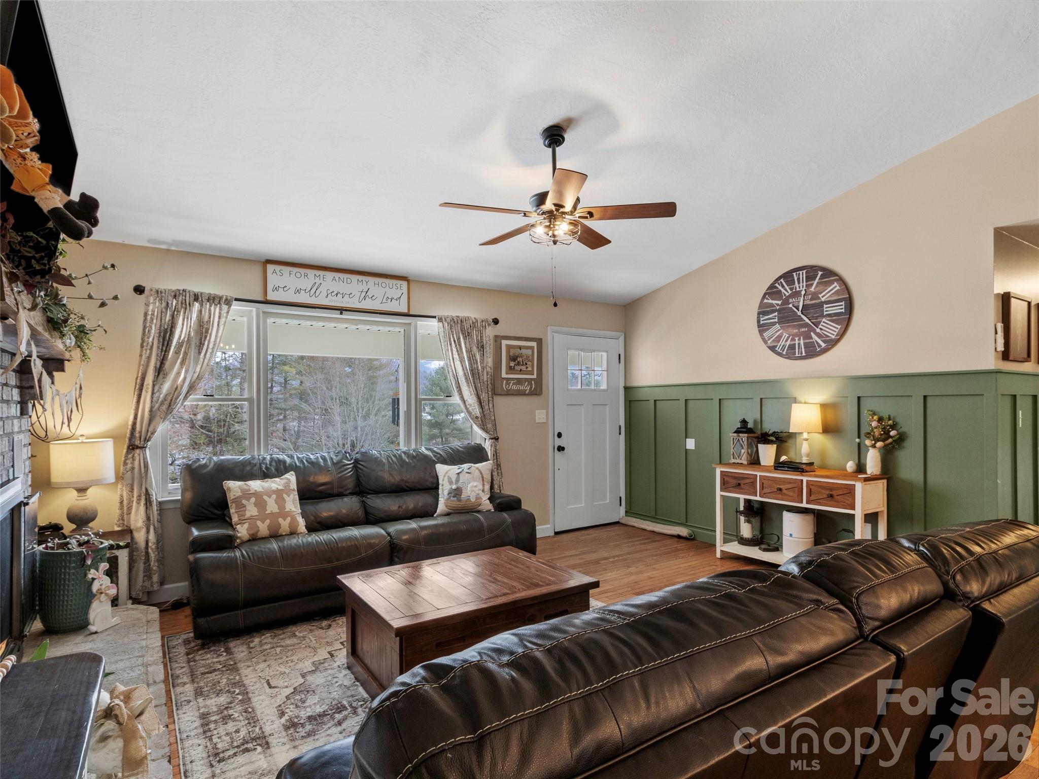 101 Hunters Ridge Road Burnsville NC 28714