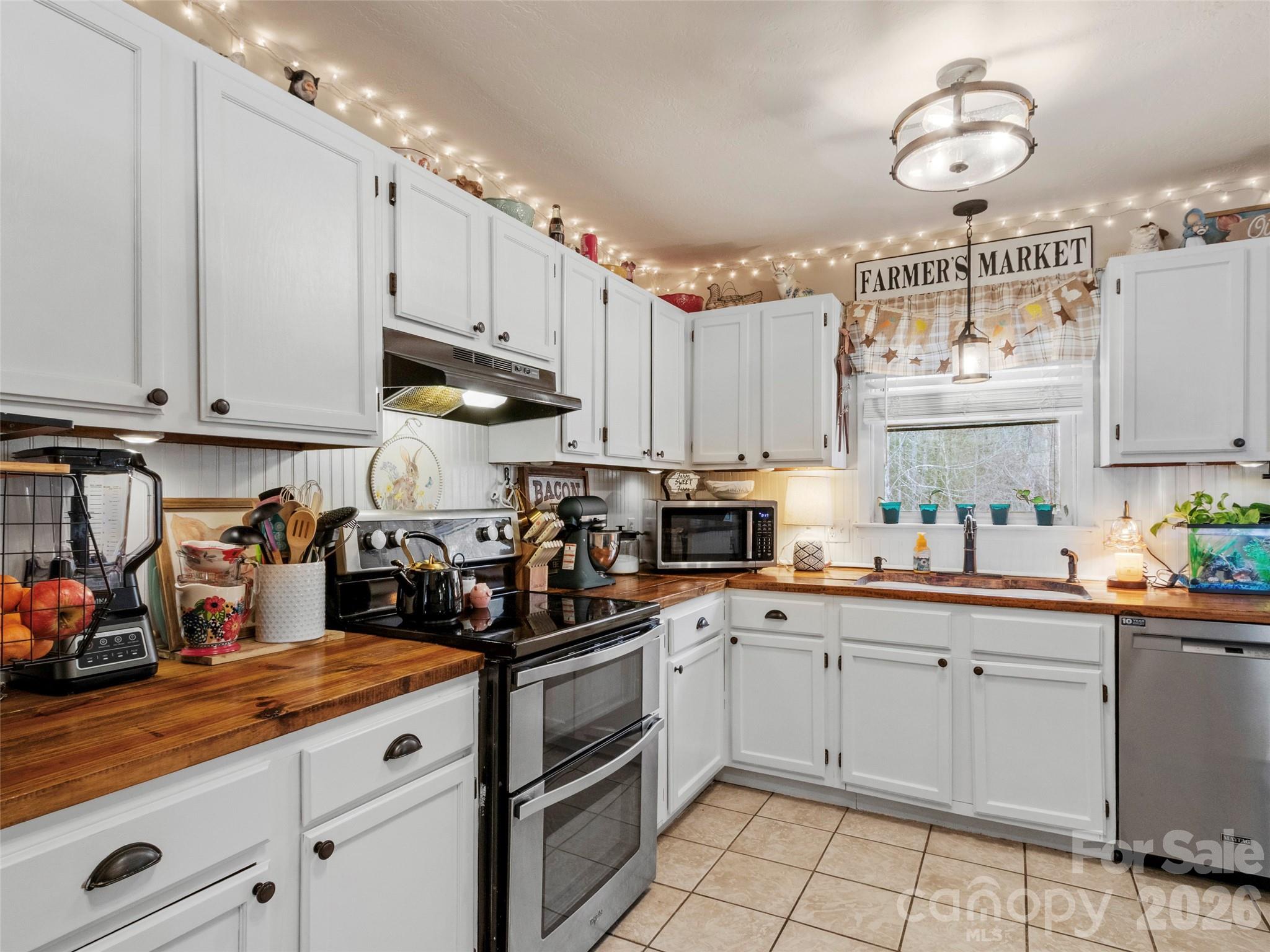 101 Hunters Ridge Road Burnsville NC 28714