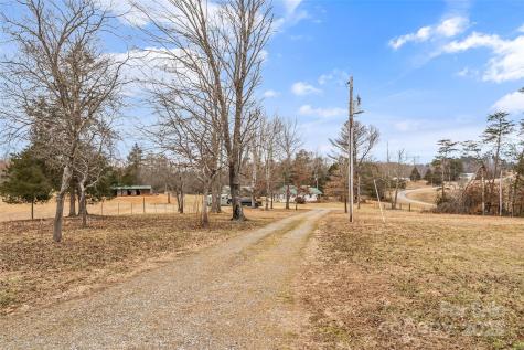 499 Indian Hill Road Olin NC 28660