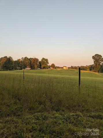 499 Indian Hill Road Olin NC 28660