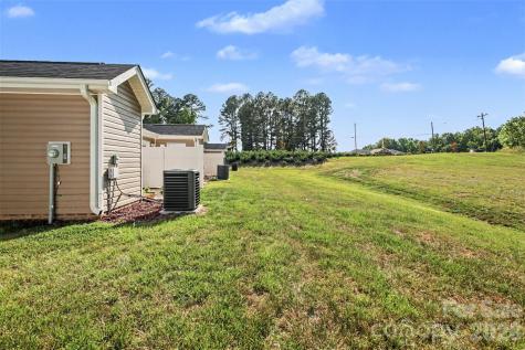 105 Oak Ridge Drive Archdale NC 27263