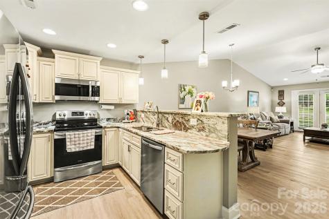 105 Oak Ridge Drive Archdale NC 27263
