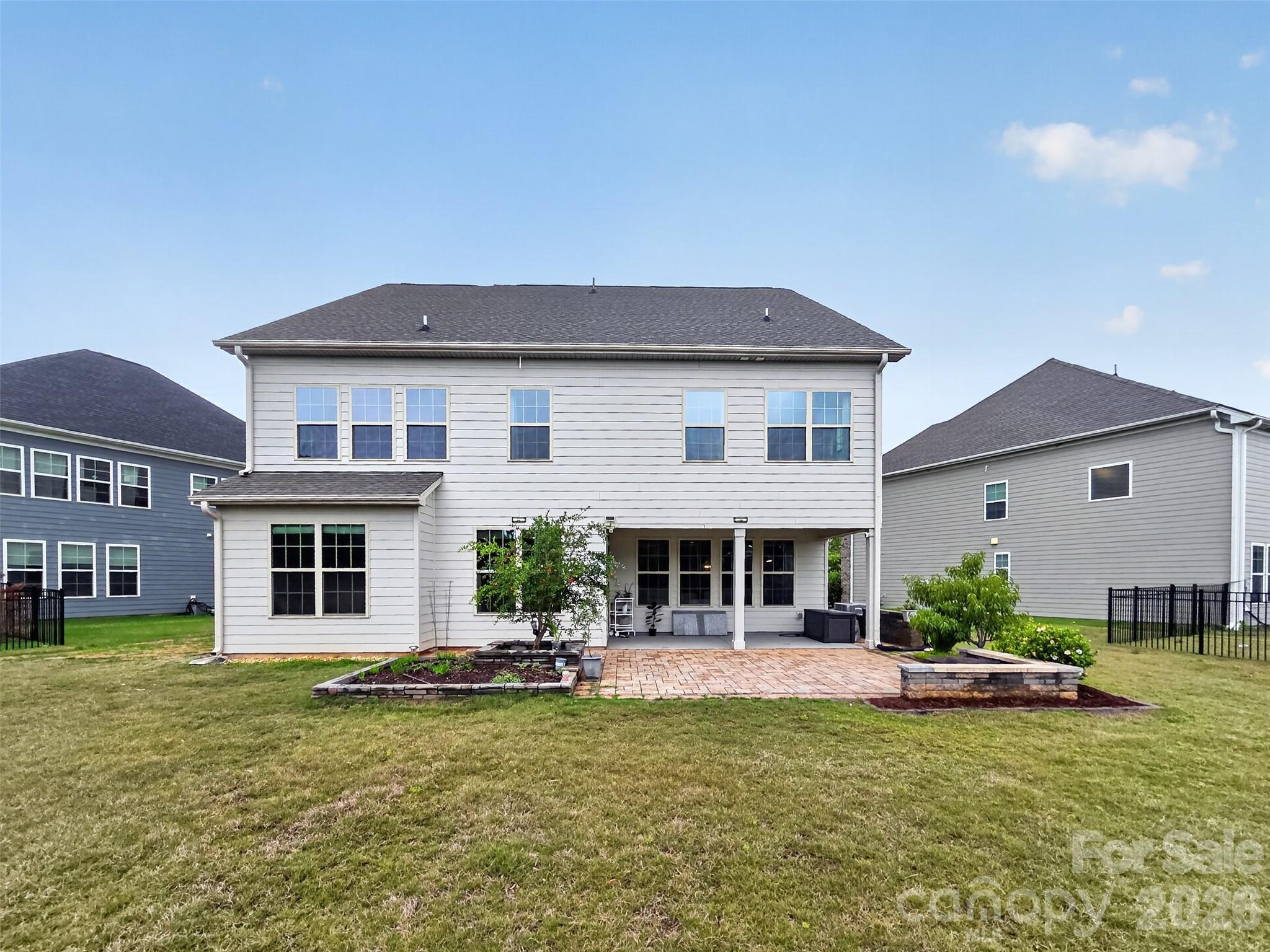 8224 Cornhill Avenue Charlotte NC 28277