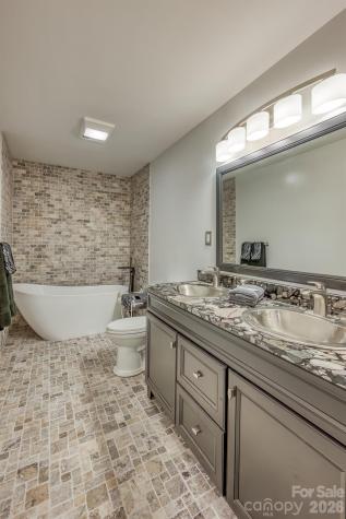 294 Martha Drive Spruce Pine NC 28777