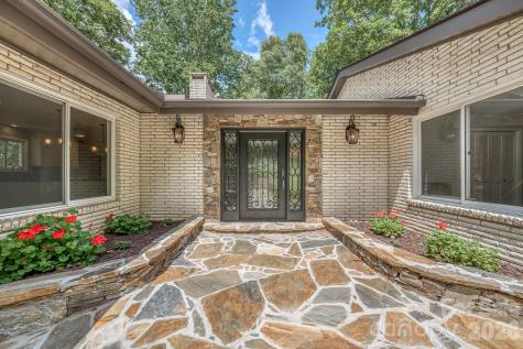 294 Martha Drive Spruce Pine NC 28777