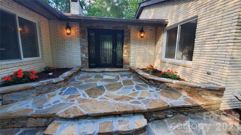 294 Martha Drive Spruce Pine NC 28777
