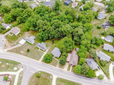 1204 E Catawba Street Belmont NC 28012