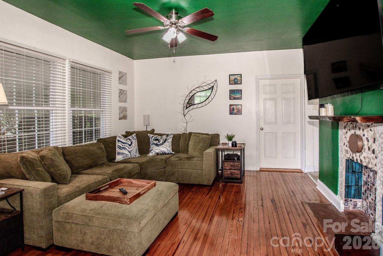 1204 E Catawba Street Belmont NC 28012