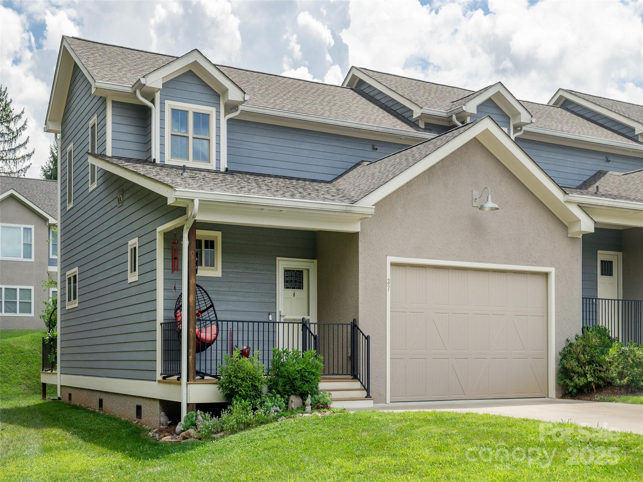 37 Thornes Lane Asheville NC 28805