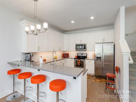 37 Thornes Lane Asheville NC 28805