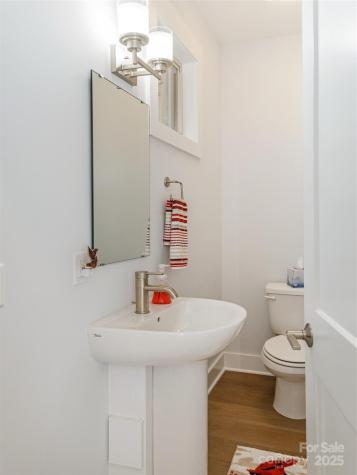 37 Thornes Lane Asheville NC 28805