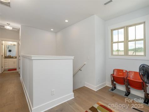 37 Thornes Lane Asheville NC 28805
