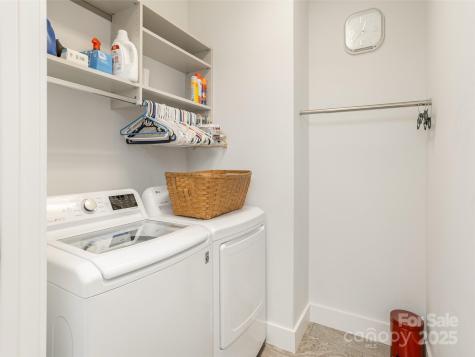 37 Thornes Lane Asheville NC 28805