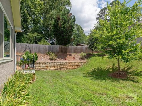 37 Thornes Lane Asheville NC 28805