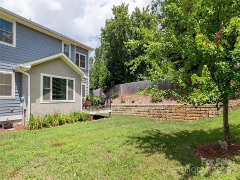 37 Thornes Lane Asheville NC 28805